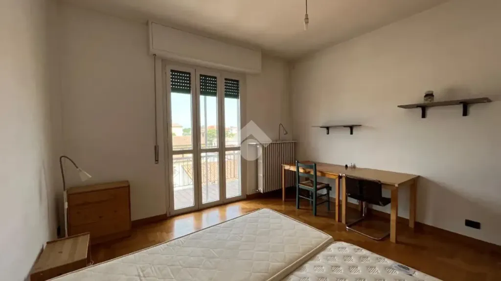 Chambres - Trilocale with Terrace in Pavia