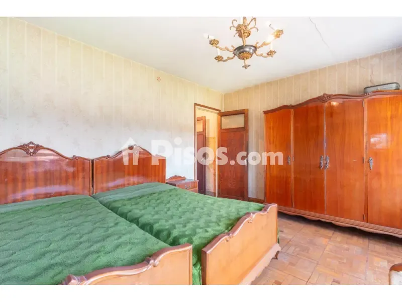 Chambres - Adosado with Edificable Land in Llames Baxu