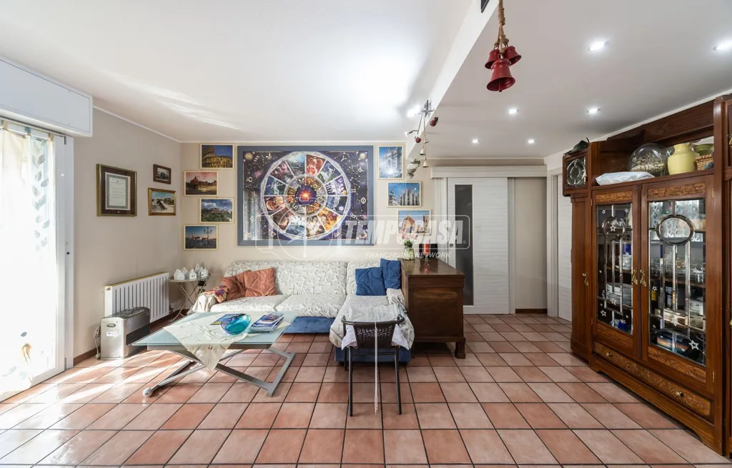 Séjour - Spacious Apartment with Balcony in Barzago