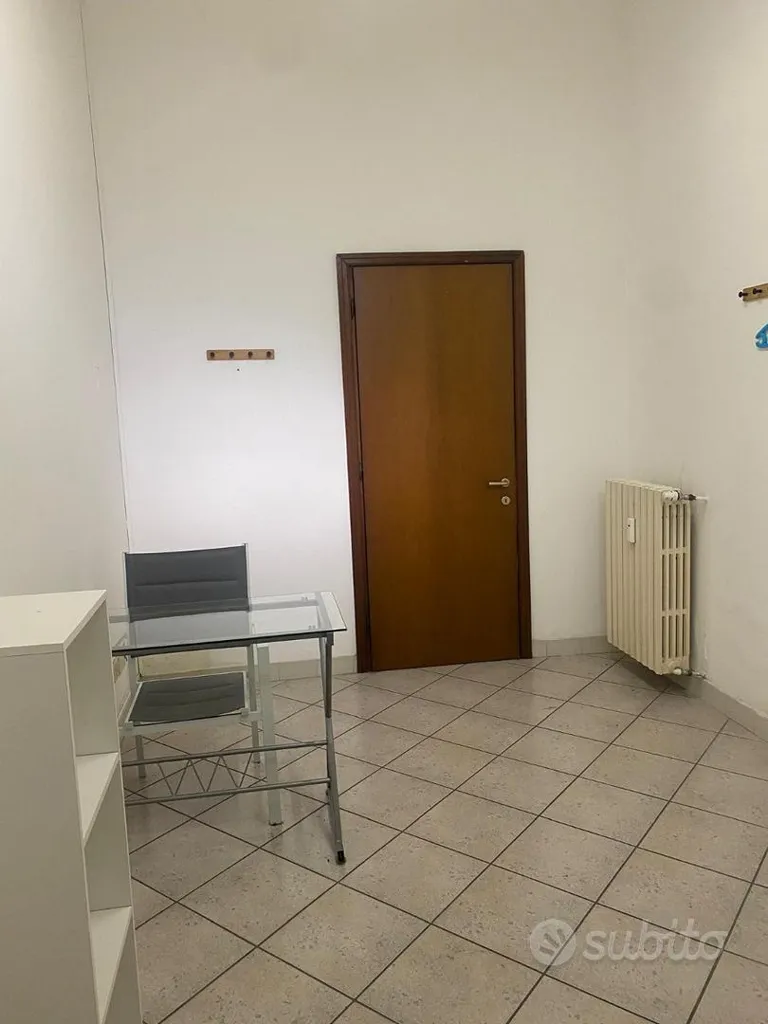 Bureau - Office Space in Città Studi, Milan