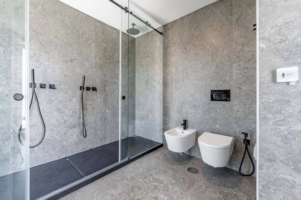 Bagni - Luxury Villa with Pool in Estoril