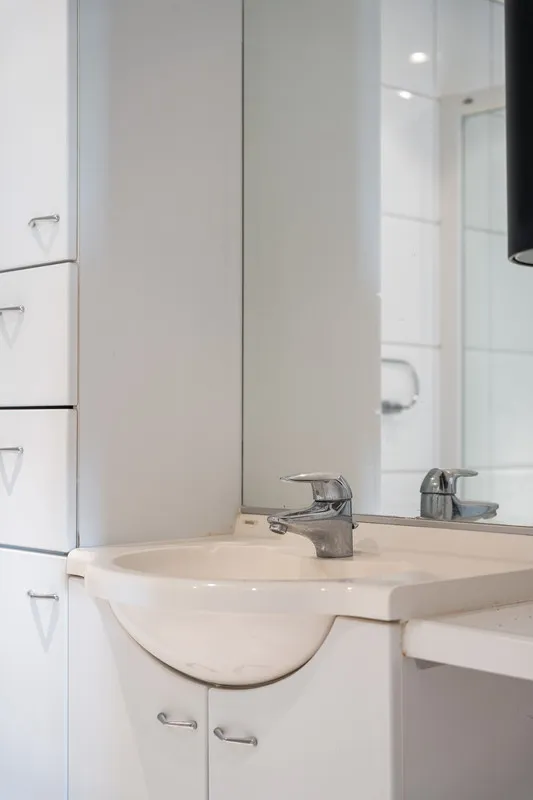 Vannitoad - 3-Bedroom Apartment with Water View in Maassluis