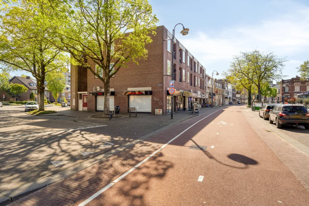 Välivaade - 2-Bedroom Gallery Flat with Balcony in Eindhoven