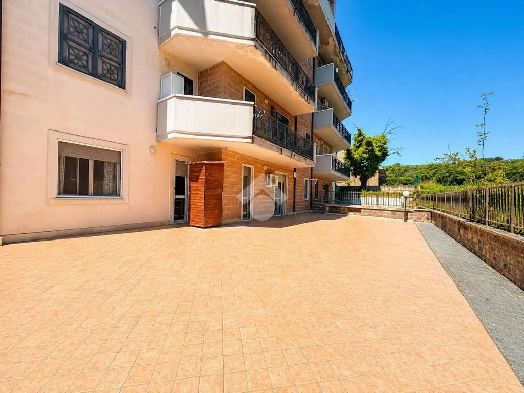 Balcon - Ground Floor Apartment with Terrace in Orte