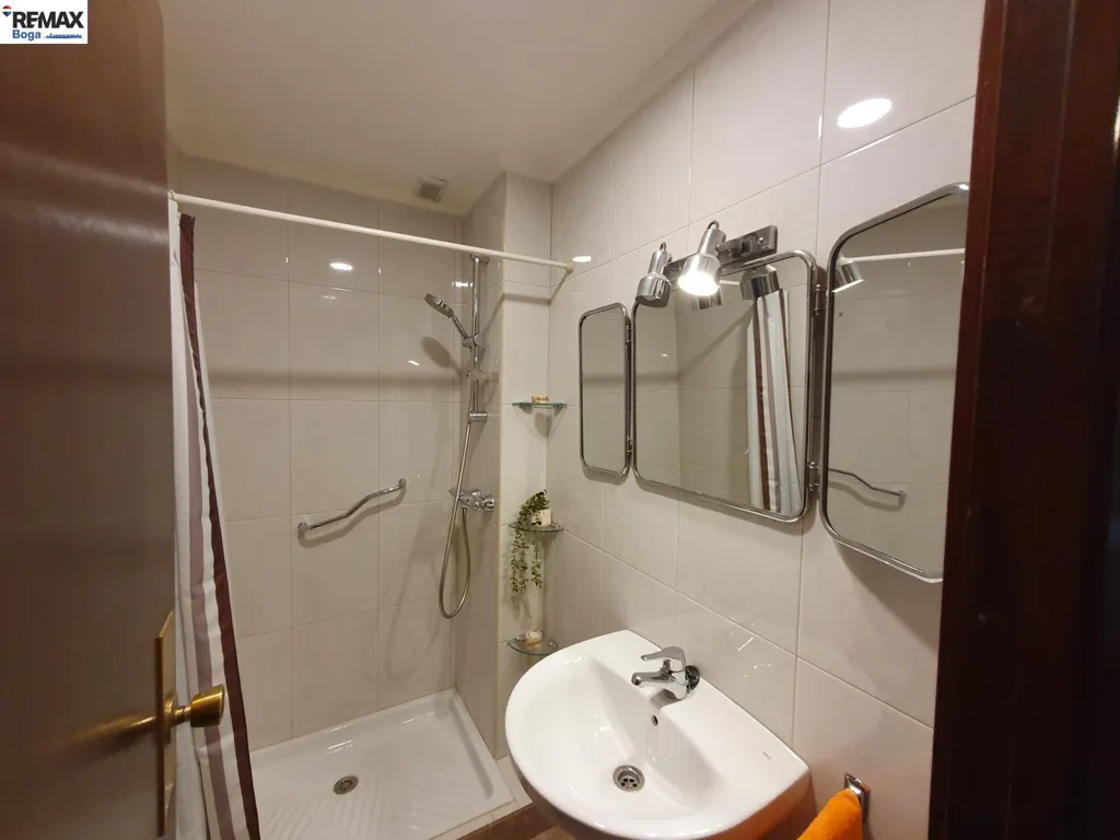 Bagni - Apartment with Private Terrace in Pamplona