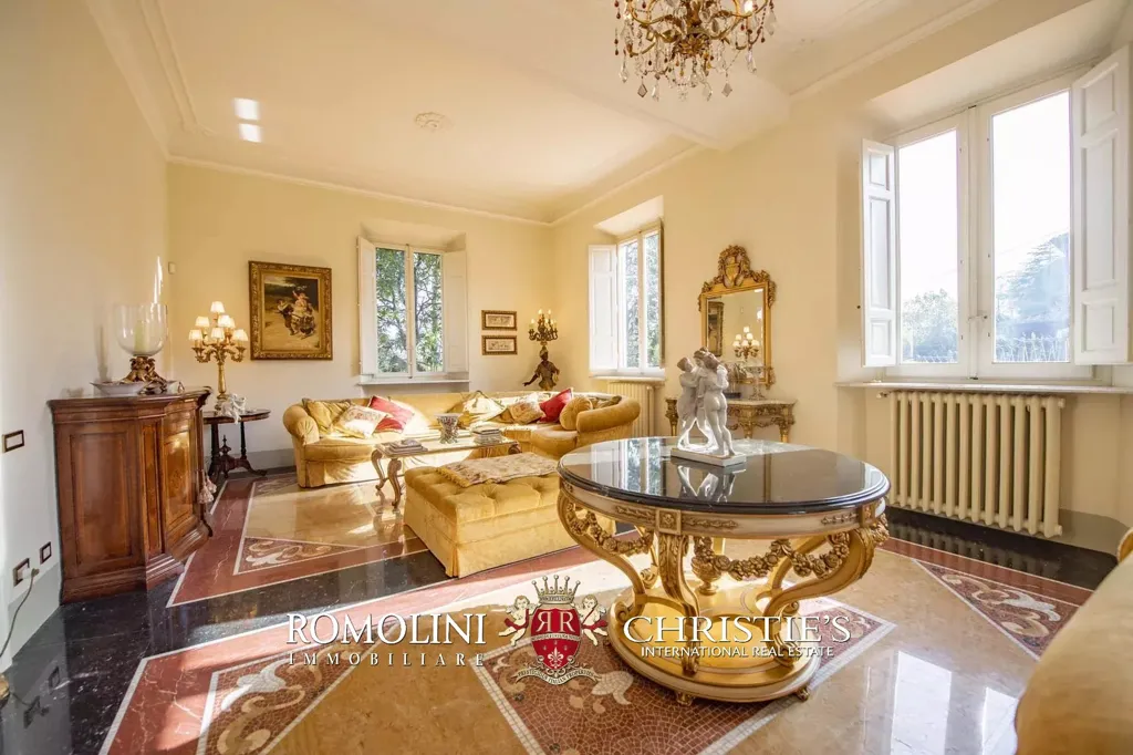 Séjour - Restored Period Villa with Park in Lucca