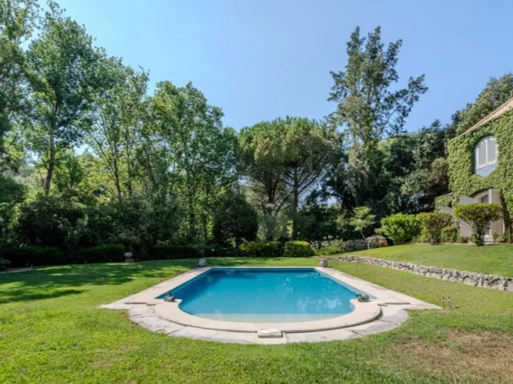Bassein - Luxury English-Style House in Mafra