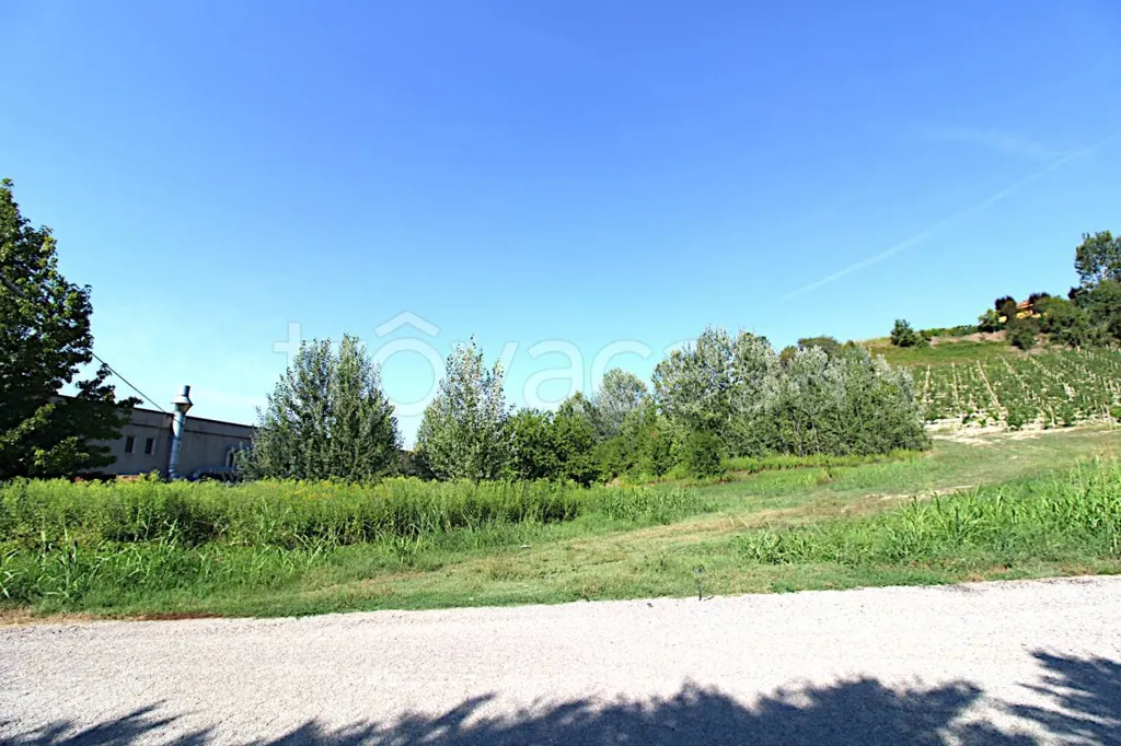 Aed - Buildable Industrial Plot in Monteu Roero