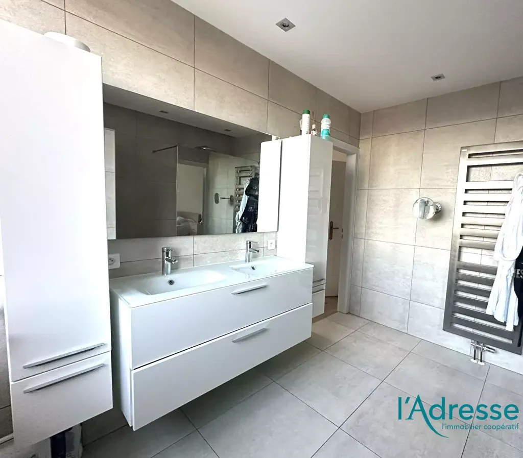Bathrooms - Bourgeois House with Forest View in Guebwiller