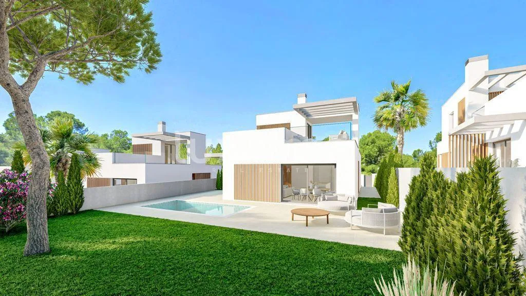 Detached Villa with Pool in Finestrat