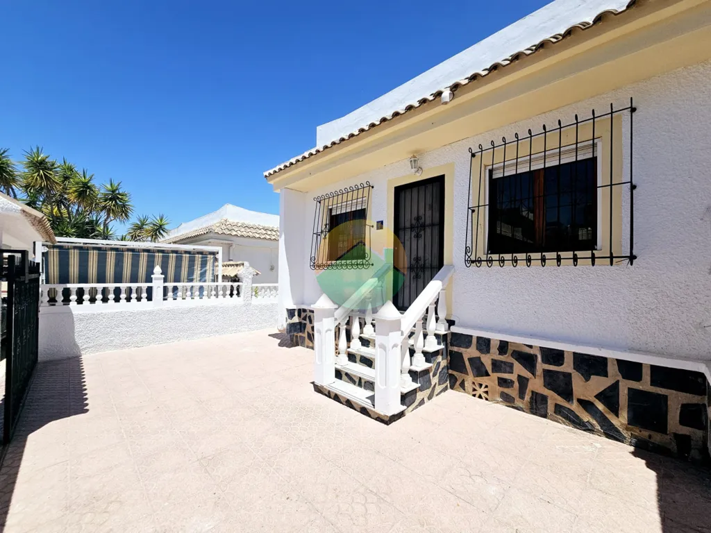 Välivaade - Semi-Detached with Private Pool in Camposol