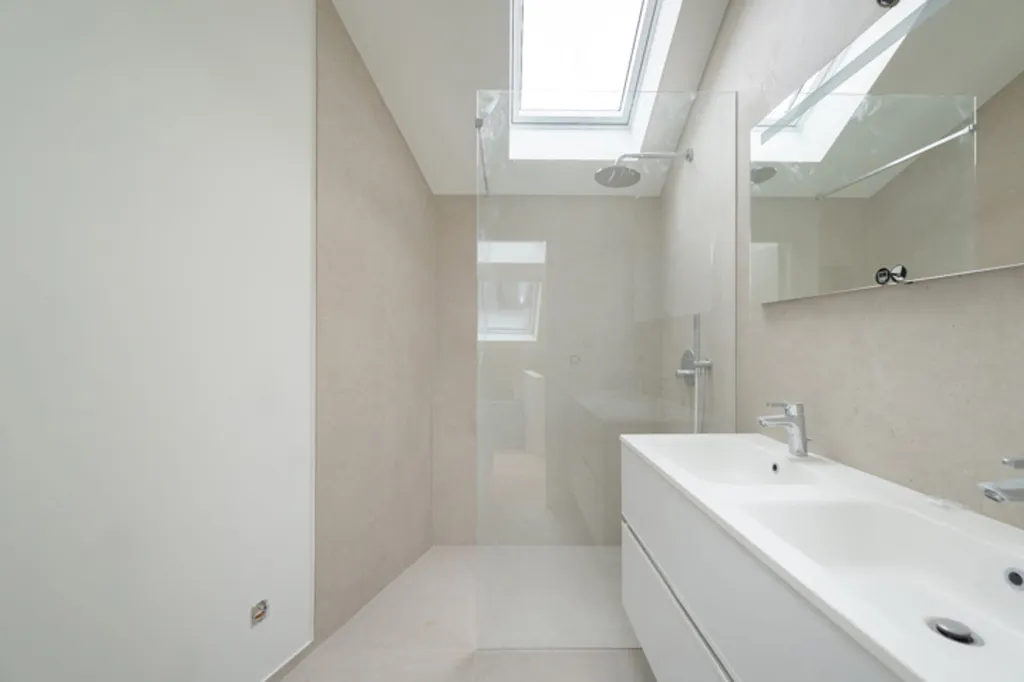 Salles de bain - Maison Beaux-Arts avec Jardin à Méridien 39