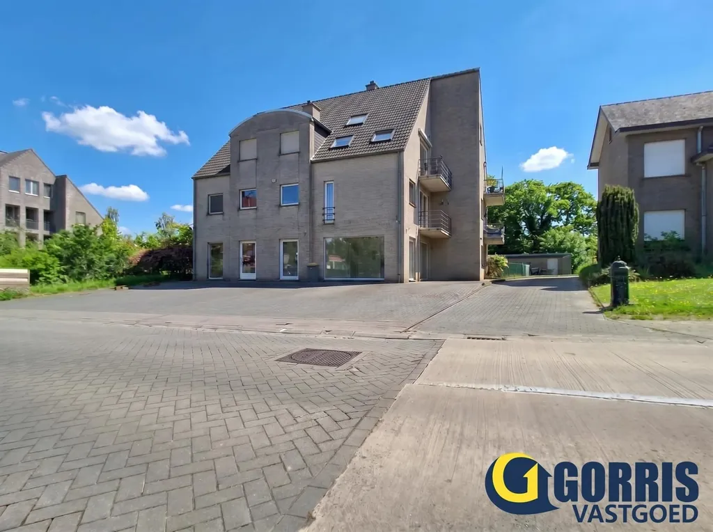 Exterior - Duplex Apartment with Terrace in Ramsel