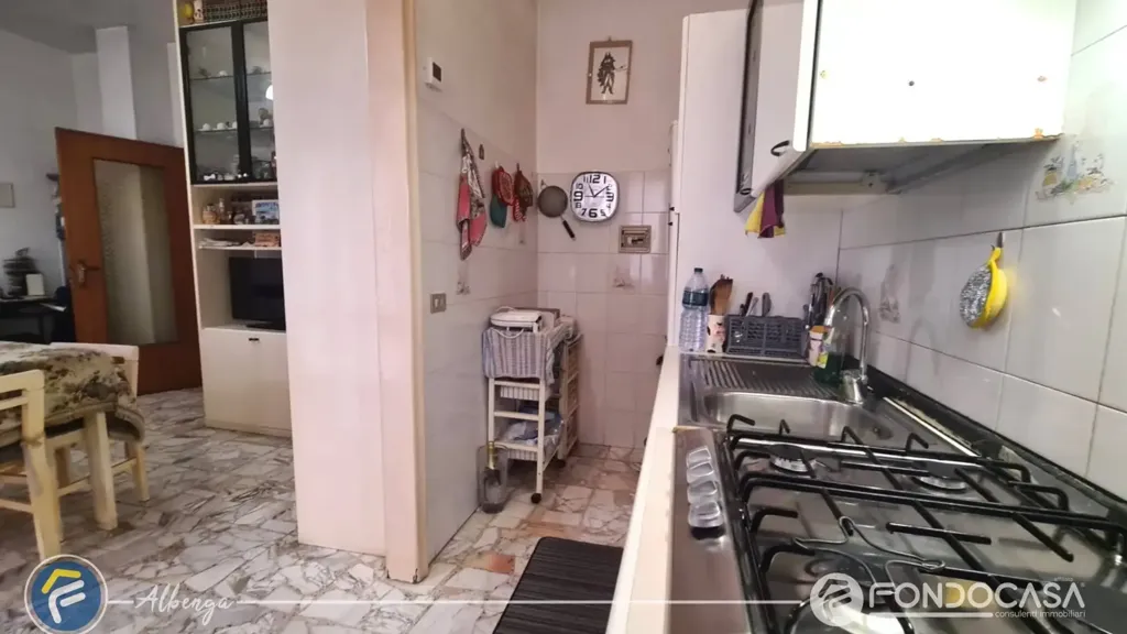 Cuisine - Apartment with Two Balconies in Albenga