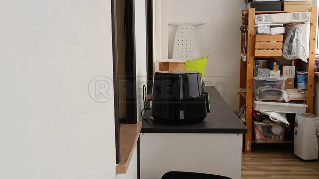Kabinet - Ground Floor Apartment with Balcony in Scorrano