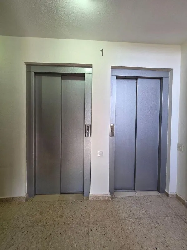 Hallway - Luxury Seafront Apartment in Alicante