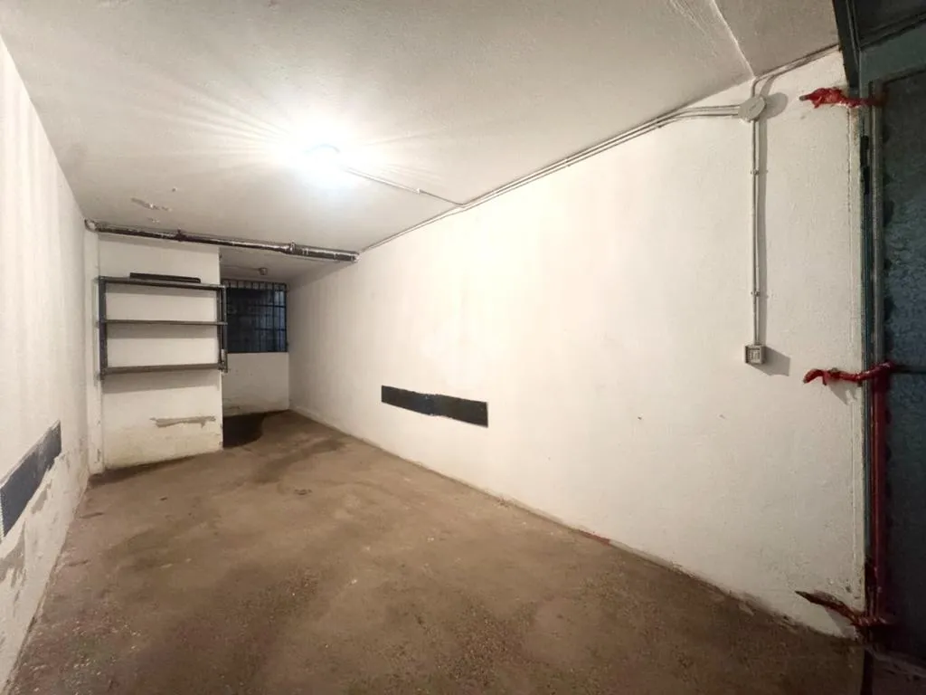 Garage - Parking Box in Alghero, Via Paoli
