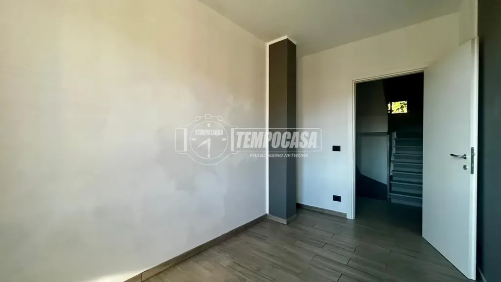 hallway_entrance