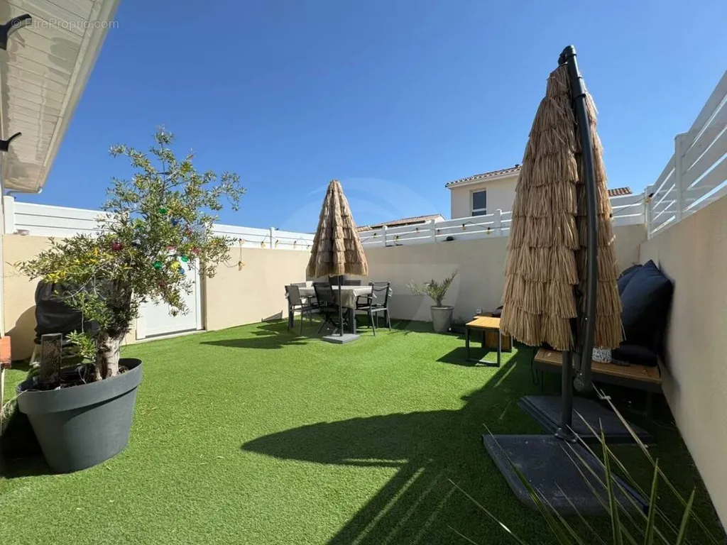 Giardino - Modern Flat with Garden in Quiet Quarter
