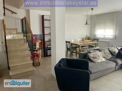 Elutuba - Duplex with Terraces in Sant Pere de Ribes Centre