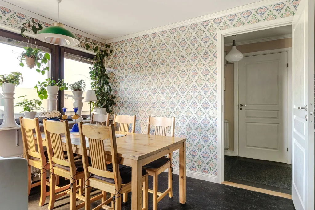 Salle à manger - Apartment with Two Balconies in Linköping