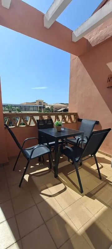 Terrazza - 1-Bed Apartment with Pool on Avenida Del Decano