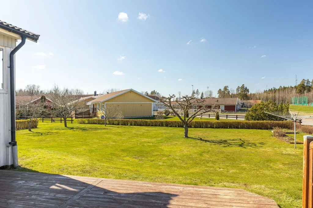 Jardin - Terraced Villa with Garden in Värsås