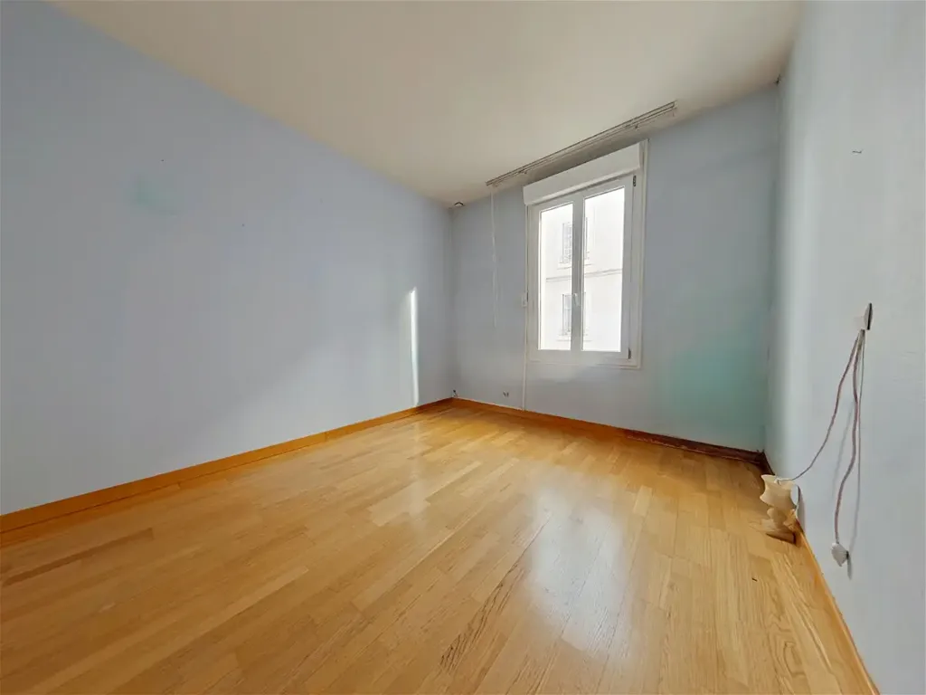 Maison 8 pièces à Tours