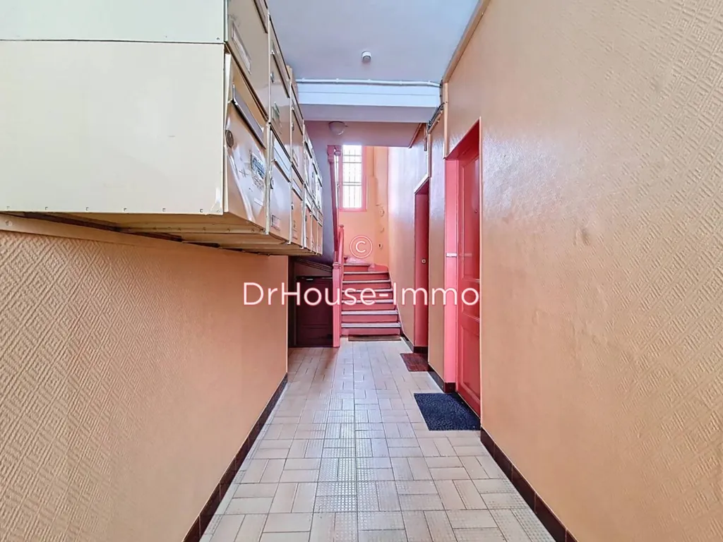Esik - Bright 3-Piece Apartment with Garden in Le Bourget