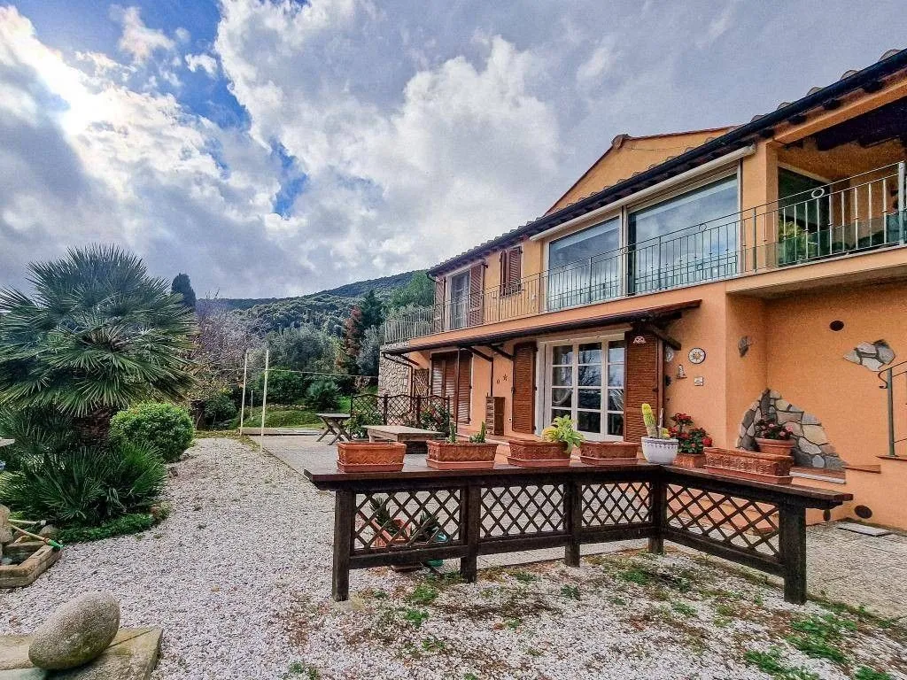Terrass - Modern Villa with Panoramic View in Portoferraio