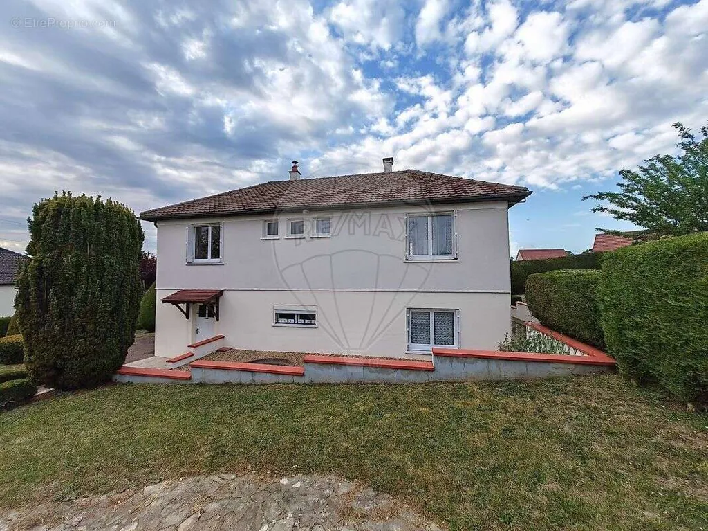 4-room house in Saint-Eloi