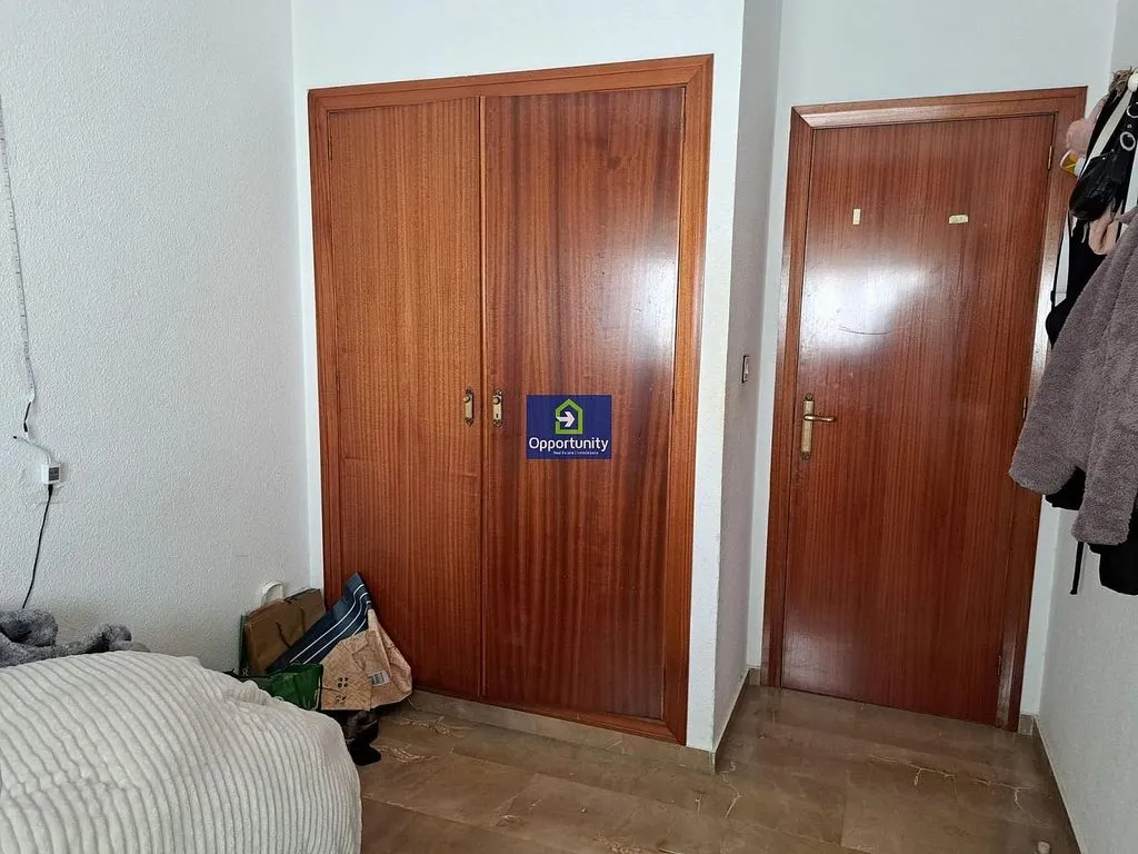 Bedrooms - Apartment with Terrace in Pajaritos, Seville