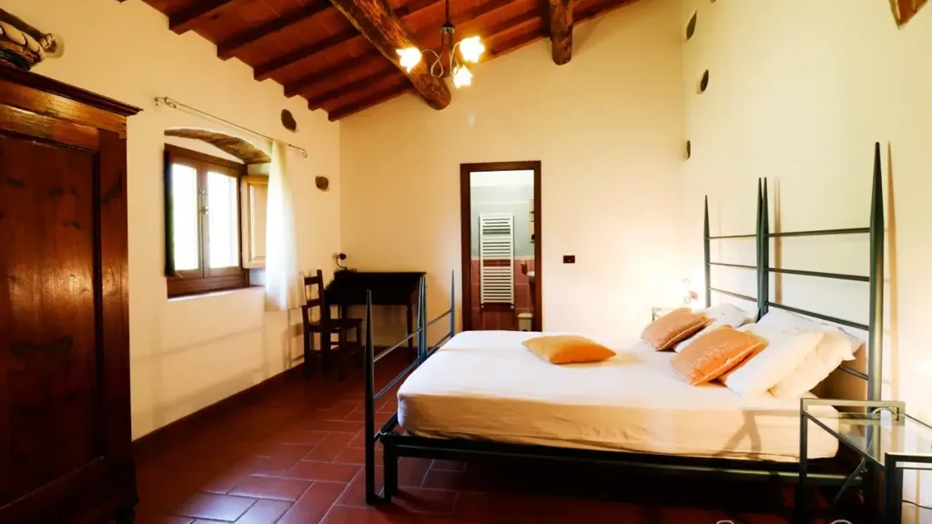 Chambres - Rustic Tuscan Farmhouse with Pool in Reggello