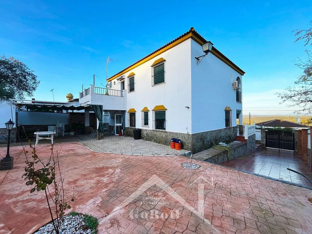 Terrasse - Villa with Pool in La Colinas, Seville