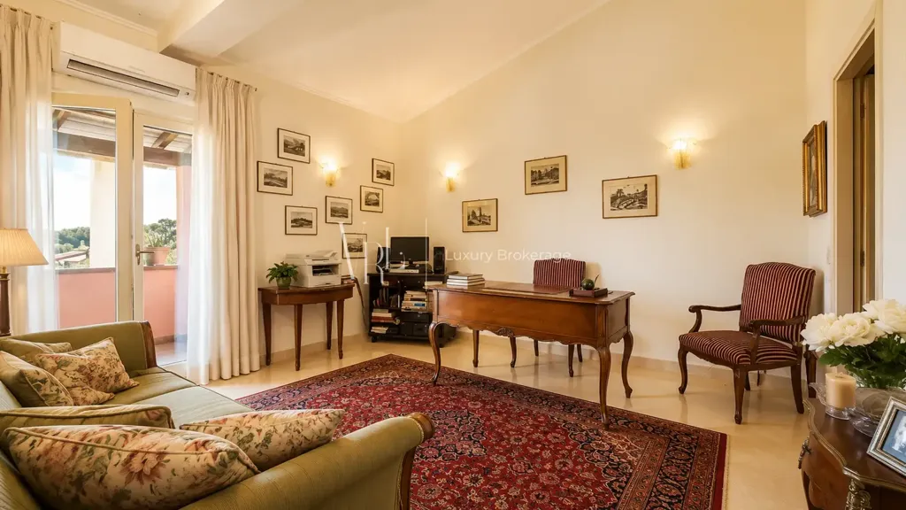 Bureau - Twin Villa with Private Garden in Formello