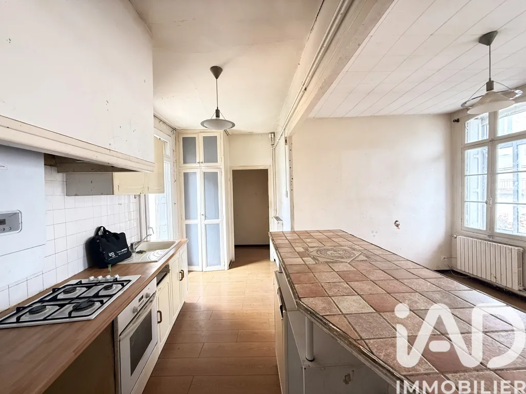 Köök - 3-Bedroom Apartment with Balcony in Perpignan Centre