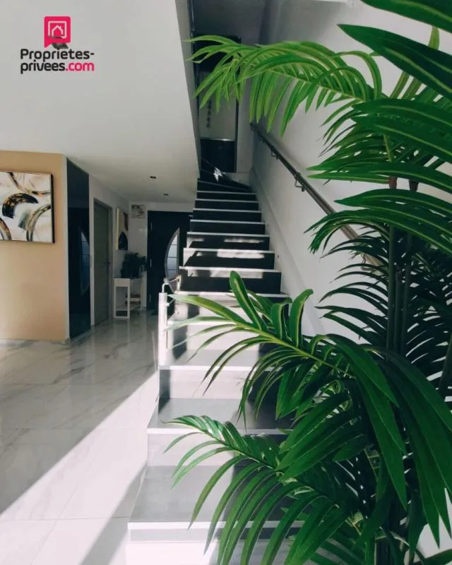 Pièces - Maison Moderne avec Piscine à Vidauban