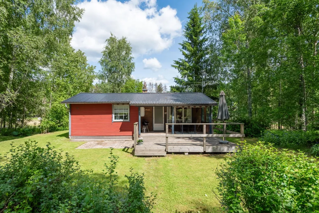 Giardino - Cottage with Garden in Östra Lonntorp