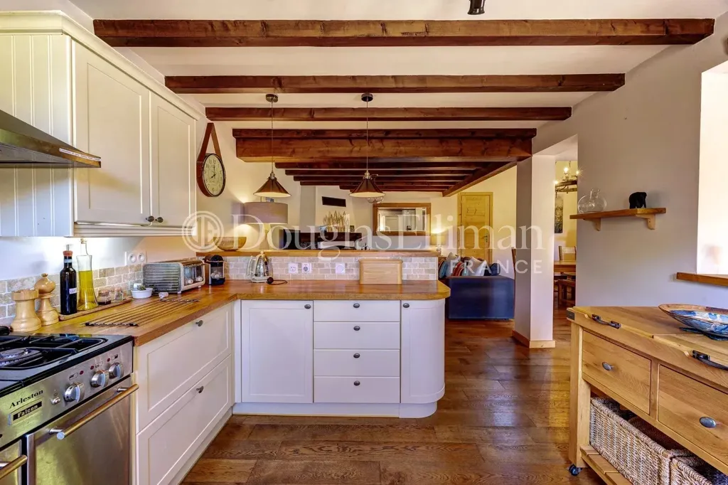 Cuisine - Chalet Rénové avec Vue Montagne à Morzine