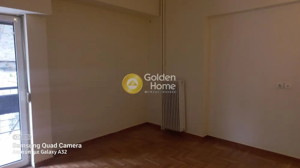 Séjour - Office Space with Balcony in Patissia-Acharnes