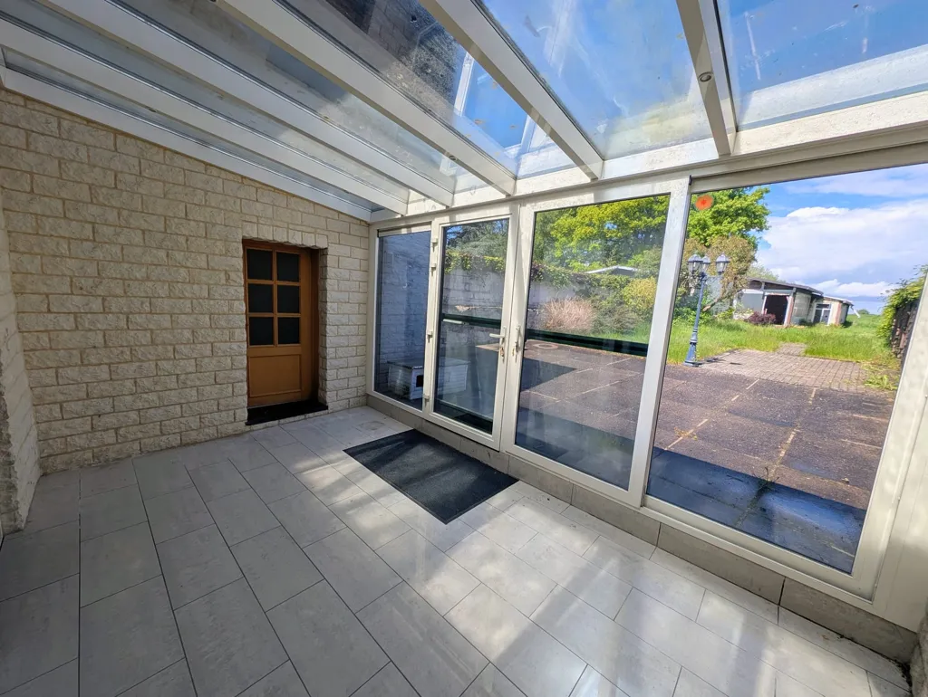 Terrasse - Maison de 5 Chambres avec Jardin à Welkenraedt