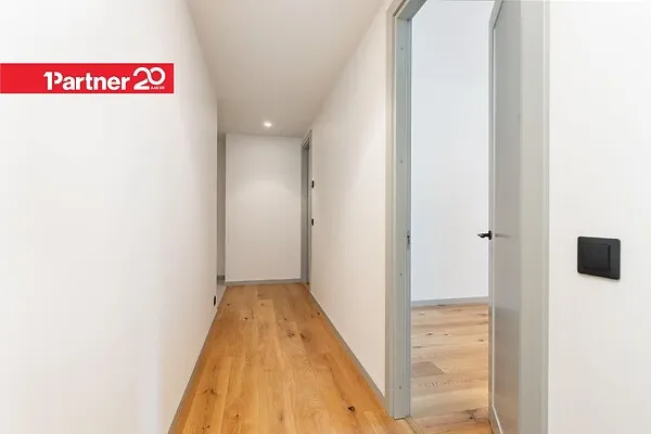 hallway_entrance