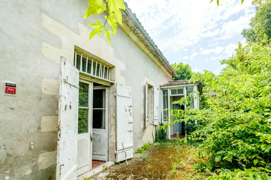 Välivaade - Stone Villa with Garden in Le Bouscat