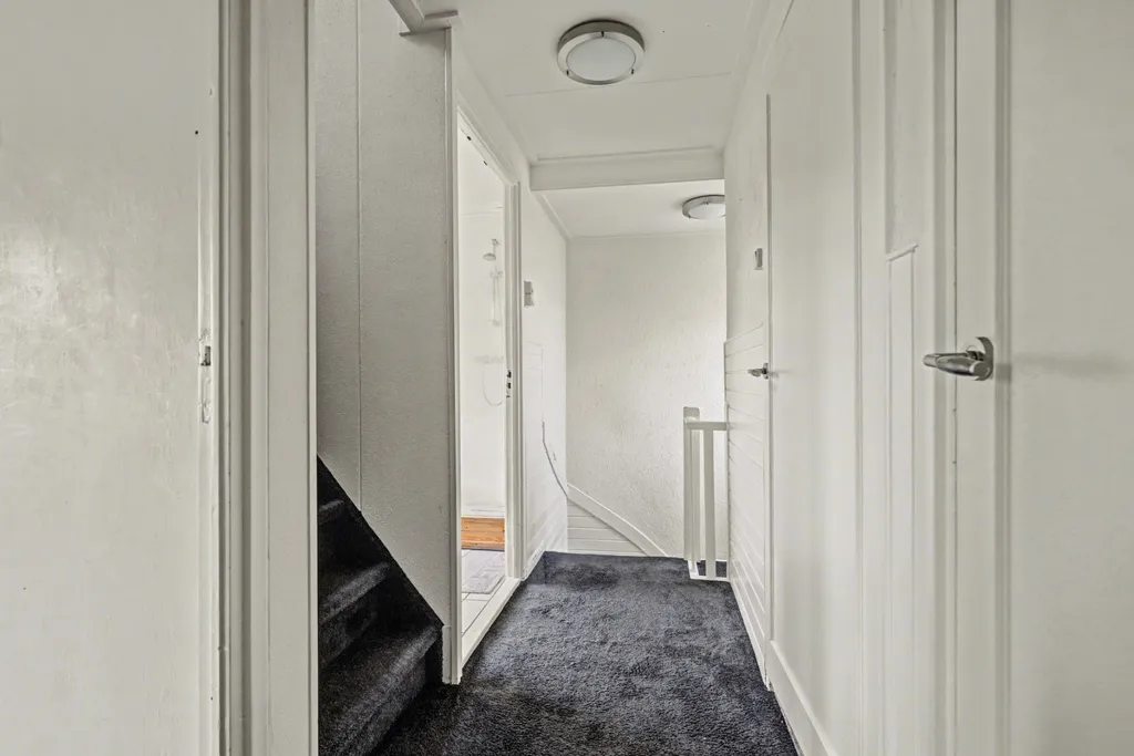 hallway_entrance