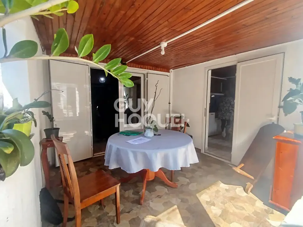 Terrass - Single-Storey House with Terrace in St Pierre