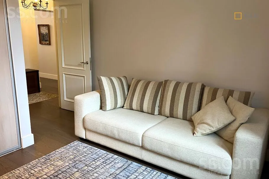 Elutuba - Furnished Apartment with Balcony in Riga Centre