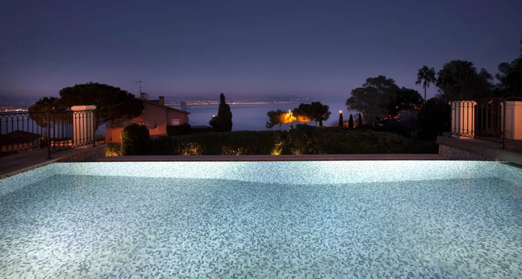 Bassein - Neo-Provencal Villa with Sea View in Cap d'Antibes