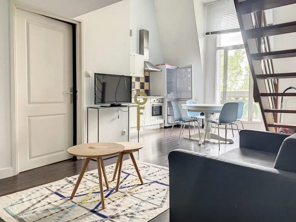 Séjour - Appartement Meublé avec Balcon à La Madeleine