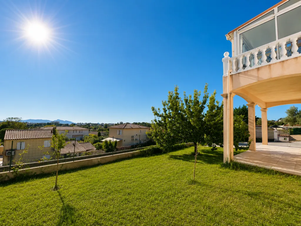 Jardin - Maison Familiale avec Piscine et Vue Dominante à Château-Gombert
