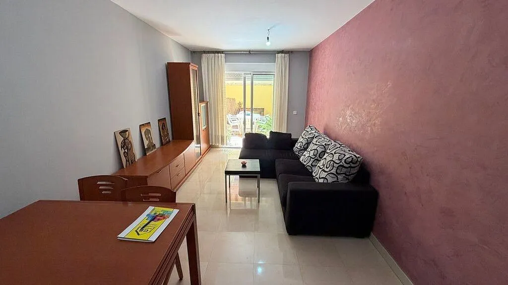 Elutuba - 3-Bed Apartment with Terrace in Casas Nuevas